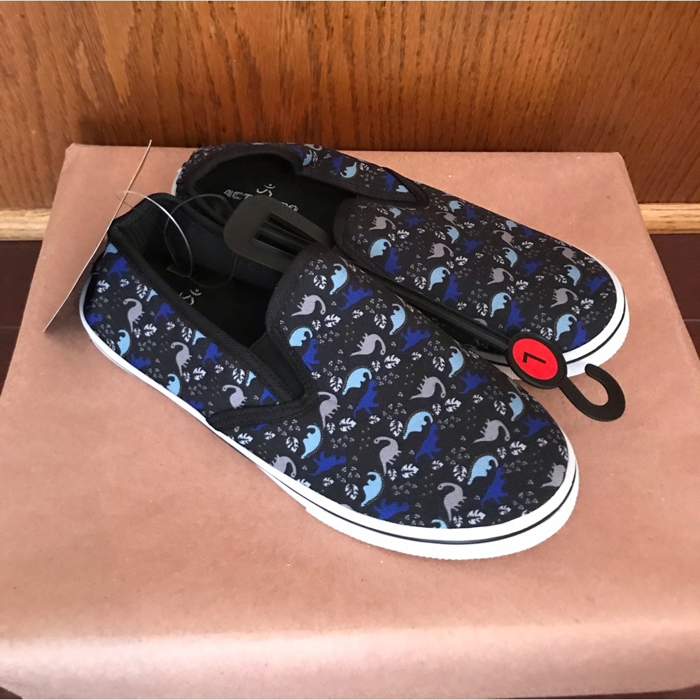 “New Arrivals” Children’s Girl’s Activ Pro sneakers In Size L #22